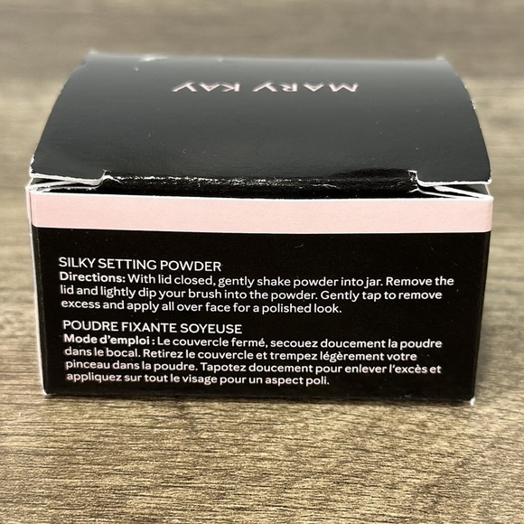 Mary Kay Silky setting powder Light Beige - Picture 5 of 6